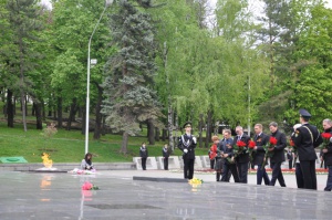 В Ставрополе продолжаются мероприятия, посвященные грядущему 70-летию Великой Победы. У мемориала «Вечная Слава» прошел митинг «Защитим нашу Победу в Великой Отечественной войне 1941-1945 гг. и память об отцах и дедах»