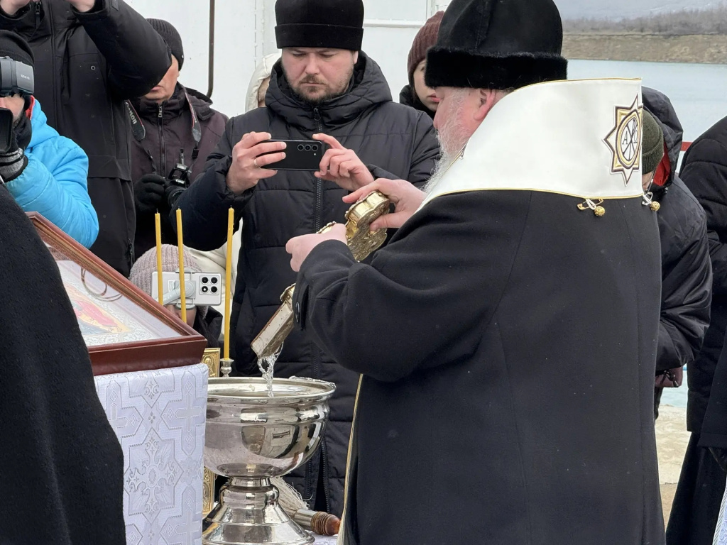 В эти морозные январские дни православный мир отмечает один из самых любимых двунадесятых праздников – Крещение Господне