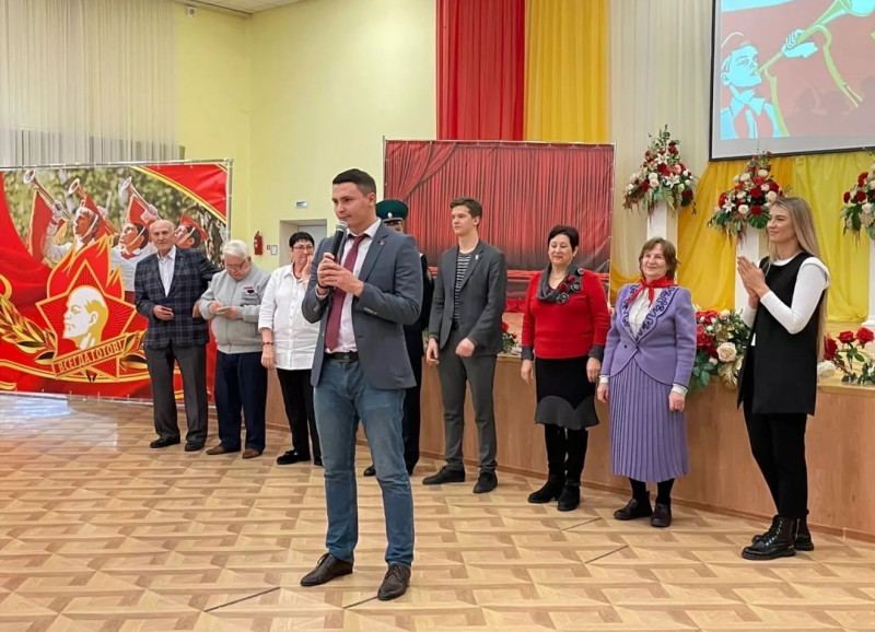 В канун столетия СССР в МБОУ СОШ №43 г.Ставрополя имени Героя В.Д. Нужного состоялся торжественный приём в ряды организации «Пионеры Ставропольского края» В канун столетия СССР в МБОУ СОШ №43 г.Ставрополя имени Героя В.Д. Нужного состоялся торжественный приём в ряды организации «Пионеры Ставропольского края»