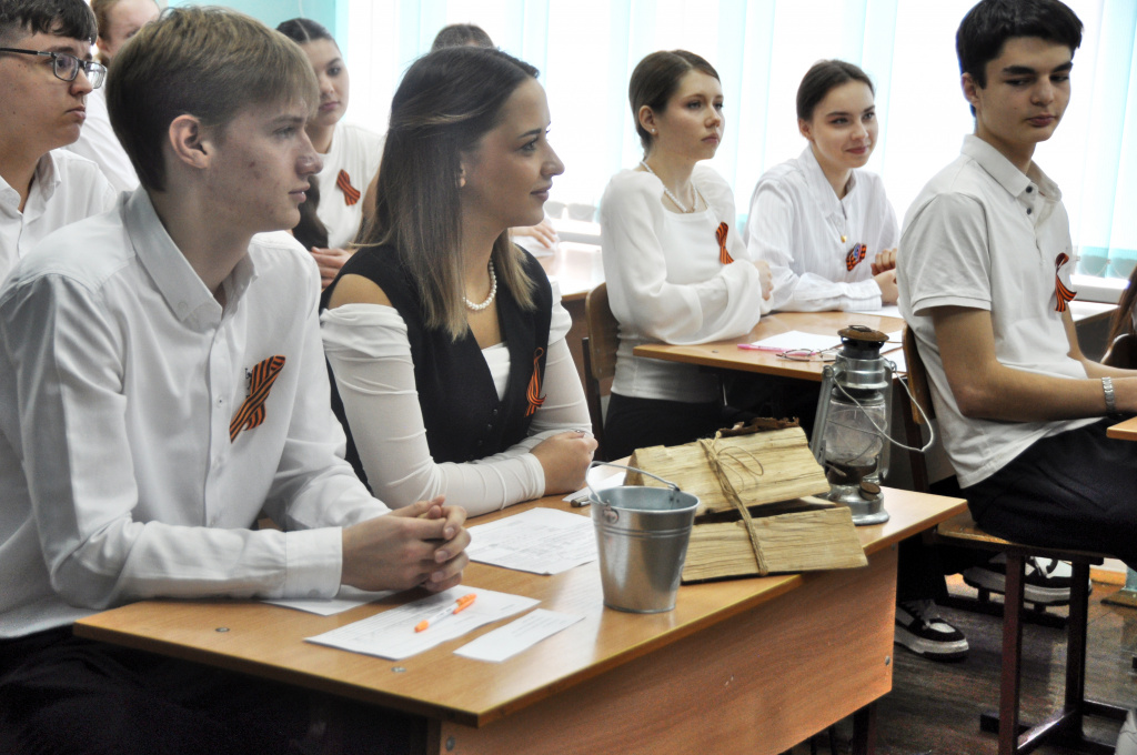 Секреты коммунального комфорта: старшеклассникам лицея № 17 рассказали, с чего начинается экономия