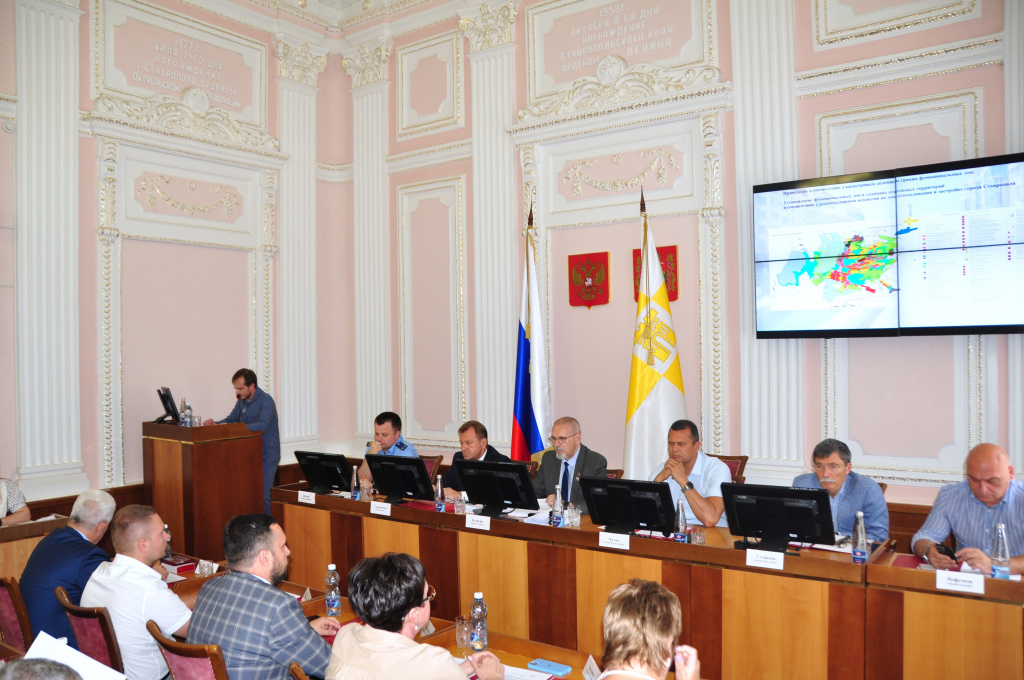 Корректировка генплана, пополнение казны, преобразование унитарных предприятий в бюджетные учреждения 