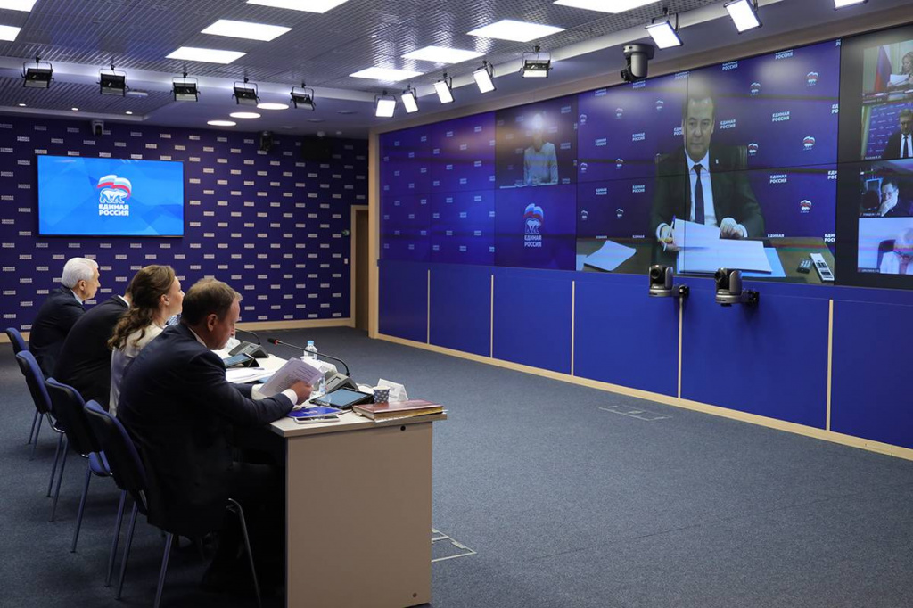 Народная программа в действии: «Единая Россия» представила первый промежуточный отчет