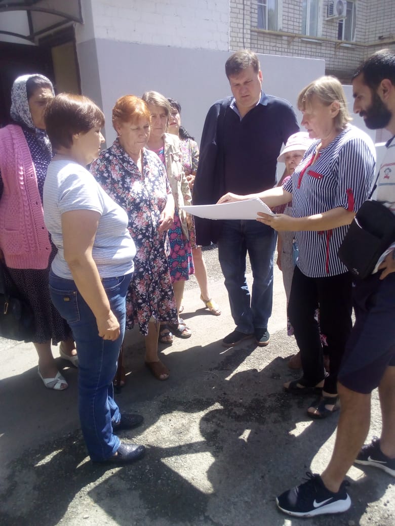 Депутат Вадим Баканов проинспектировал ход начала работ по программе "Городская среда" на избирательном округе №4 Депутат Вадим Баканов проинспектировал ход начала работ по программе "Городская среда" на избирательном округе №4