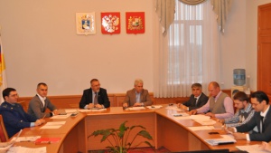 Под руководством Геннадия Тищенко прошло заседание комитета Ставропольской городской Думы по собственности, экономическому развитию, торговле и инвестициям