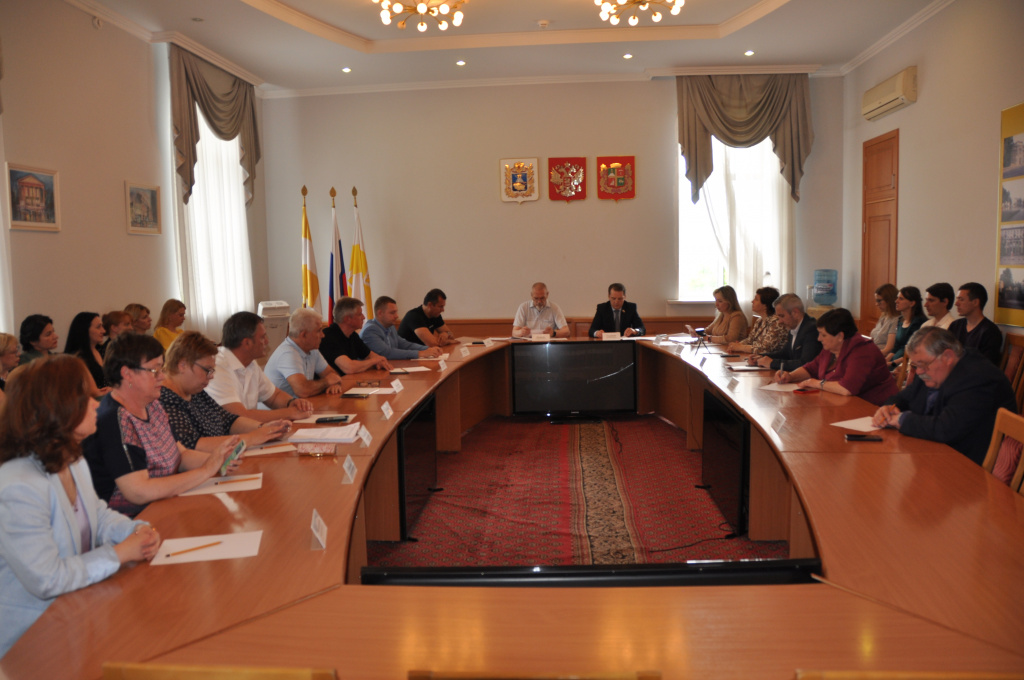 Проект о корректировке Устава города Ставрополя прошел процедуру публичных слушаний