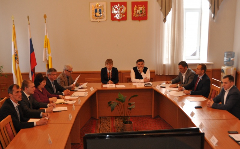 Лариса Токарева провела в городской Думе первое заседание комитета по контролю за деятельностью органов и должностных лиц местного самоуправления