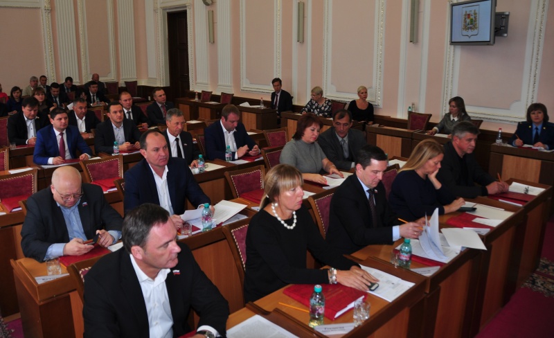 Демонтаж незаконных сооружений, поддержка предпринимательства и обновленная Стратегия развития – в Ставрополе состоялось очередное заседание городского парламента 