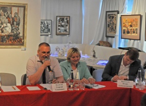 Глава города Ставрополя Георгий Колягин принял участие в круглом столе, посвященном проблемам создания комфортной и безопасной городской среды